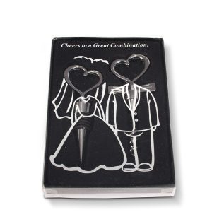 Zestaw do wina z parą młodą z metalu w czarnym pudełku, korkociąg i zatyczka